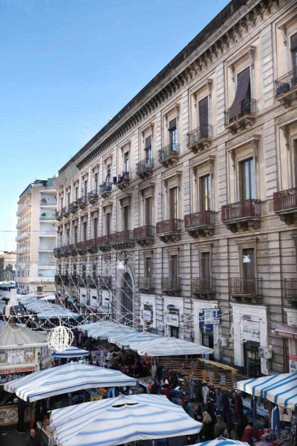 Toscano Palace Luxury Rooms カターニア エクステリア 写真