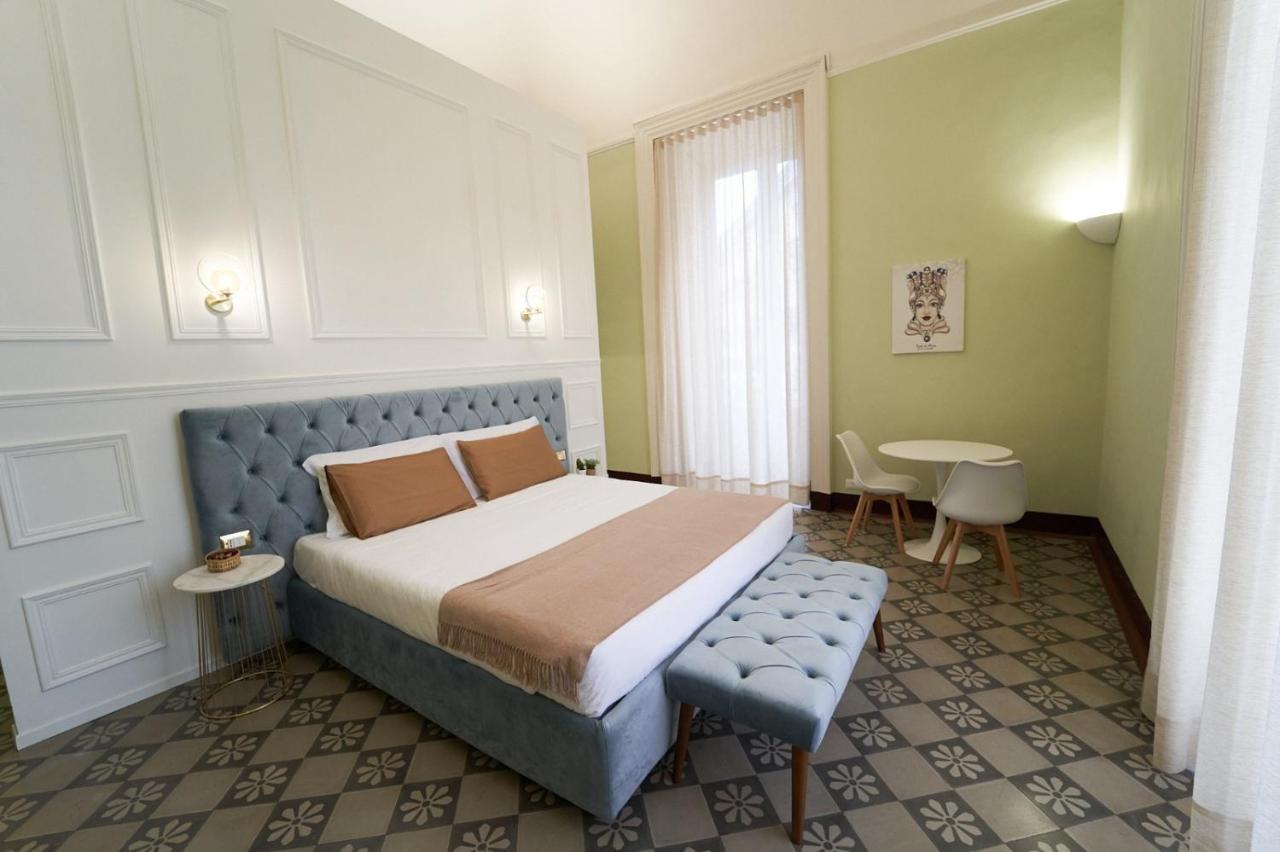 Toscano Palace Luxury Rooms カターニア エクステリア 写真