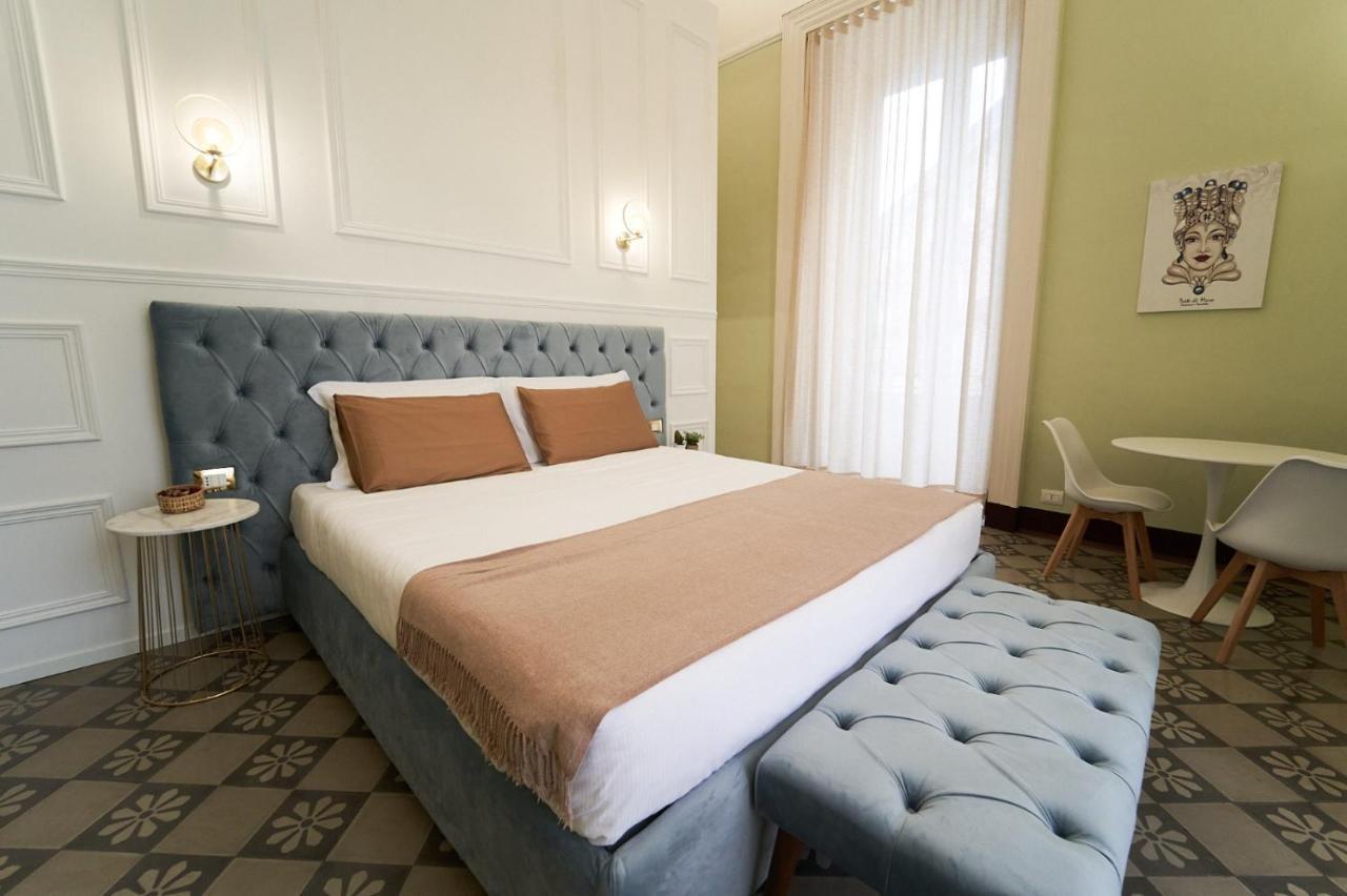 Toscano Palace Luxury Rooms カターニア エクステリア 写真