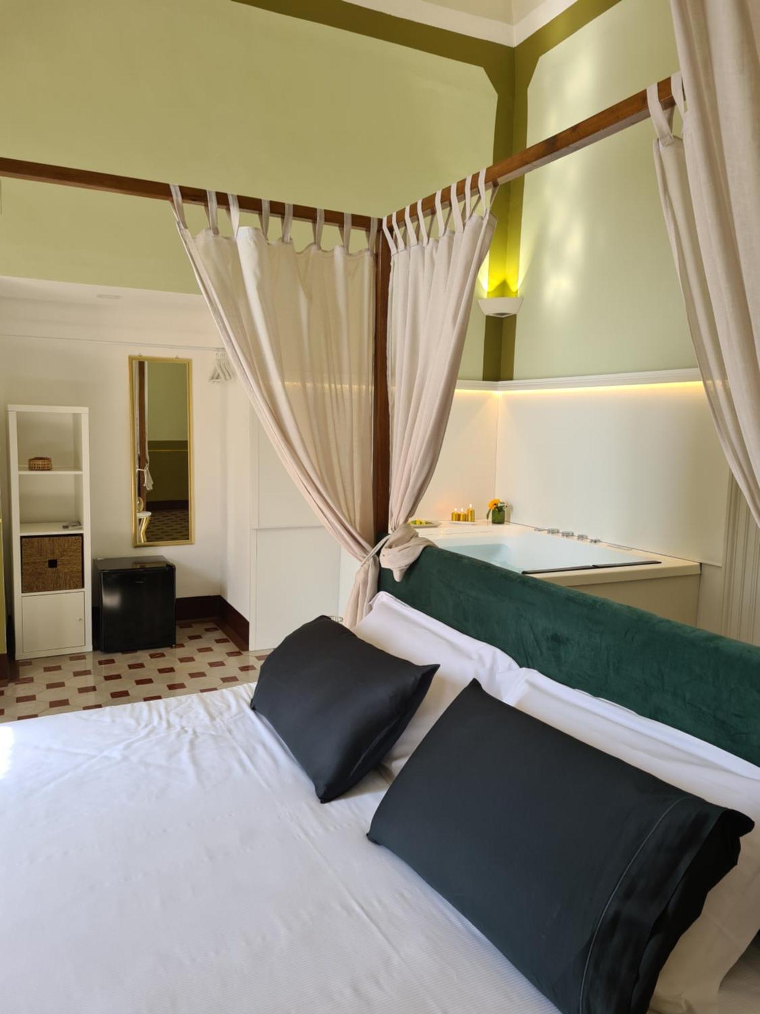 Toscano Palace Luxury Rooms カターニア エクステリア 写真