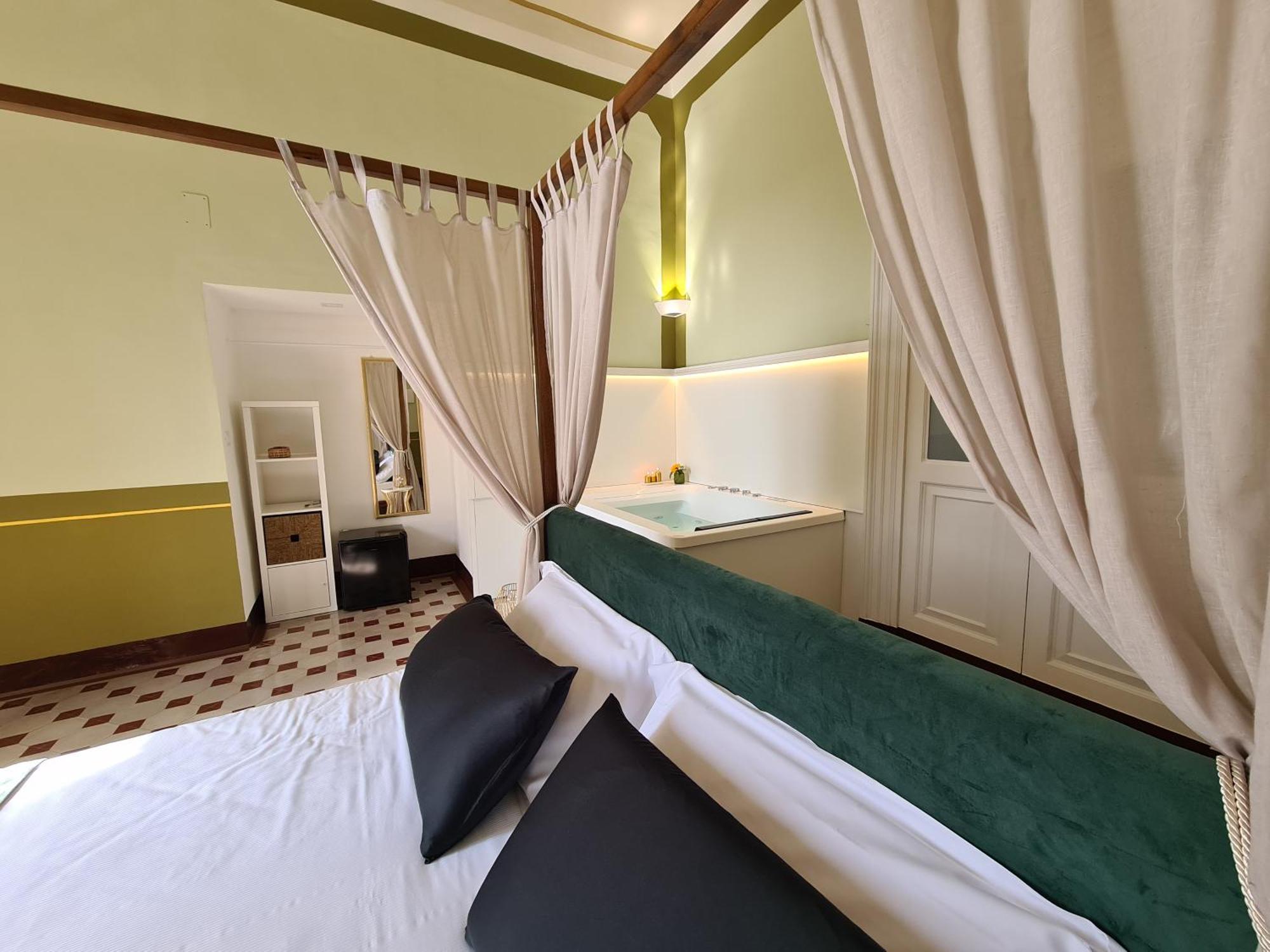 Toscano Palace Luxury Rooms カターニア エクステリア 写真