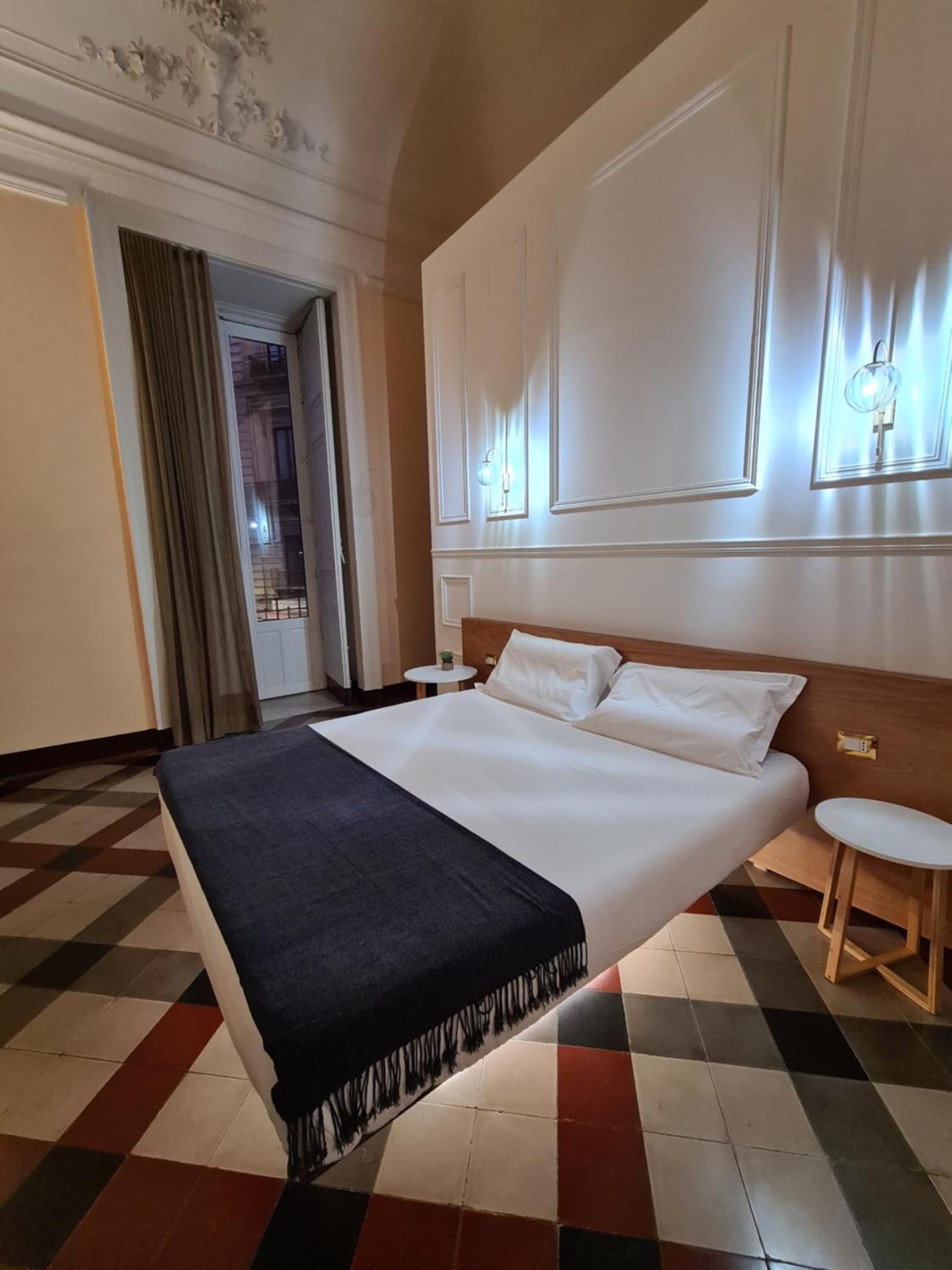 Toscano Palace Luxury Rooms カターニア エクステリア 写真